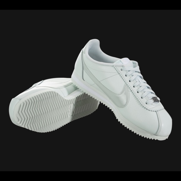 nike cortez barely grey